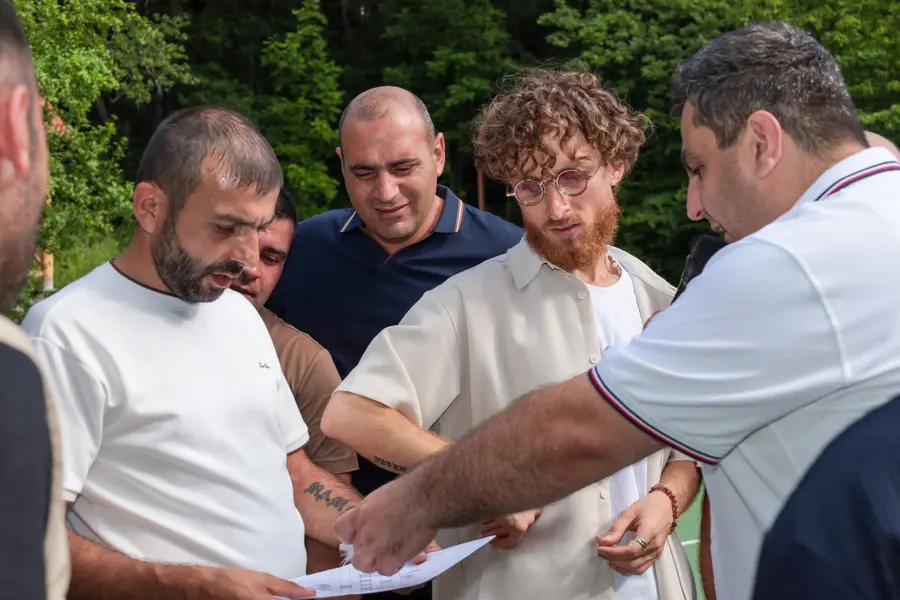 Outdoor Team Building
